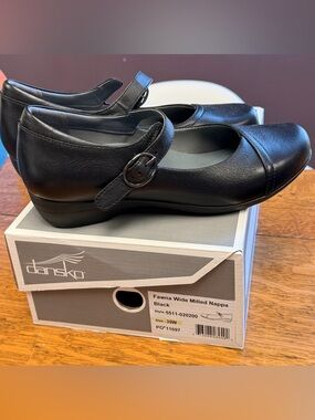 Dansko Fawna Mary Jane Shoes – Black | Size 39 Wide